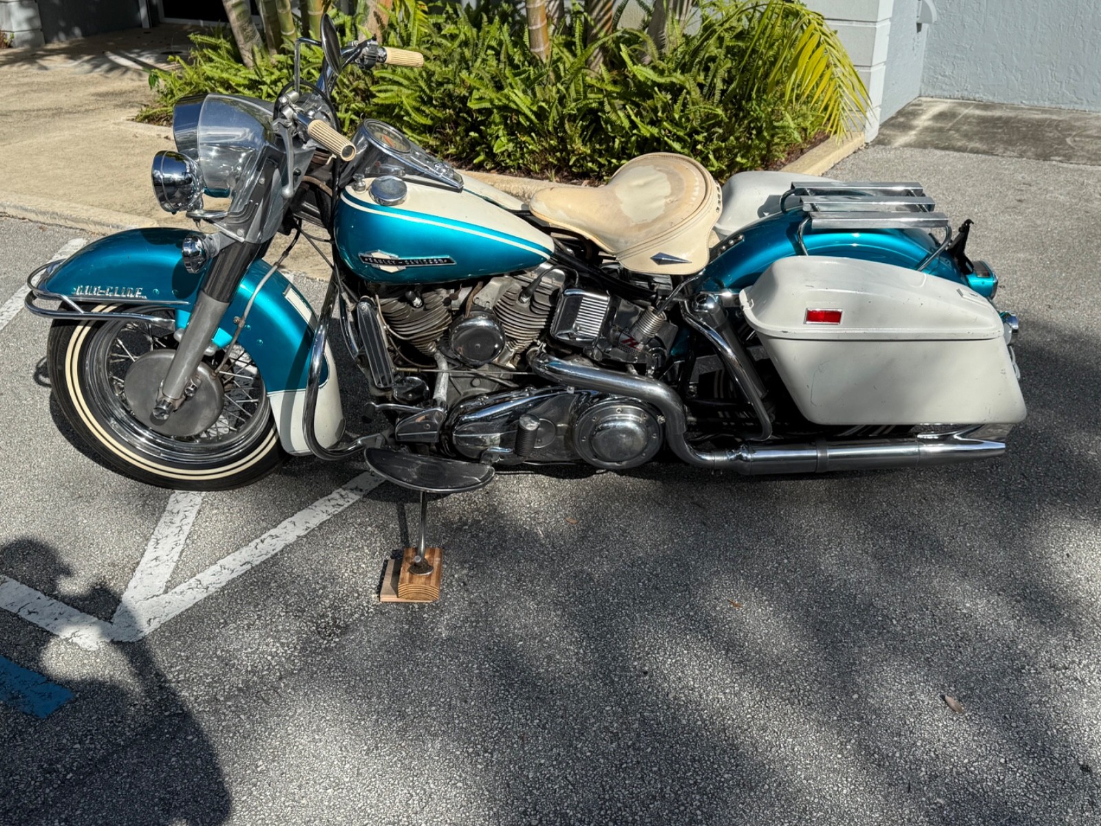 Harley-Davidson-FLH-1963-4