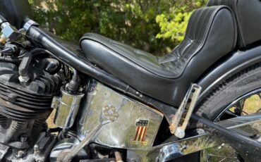 Harley-Davidson-Knucklehead-FL-1947-11