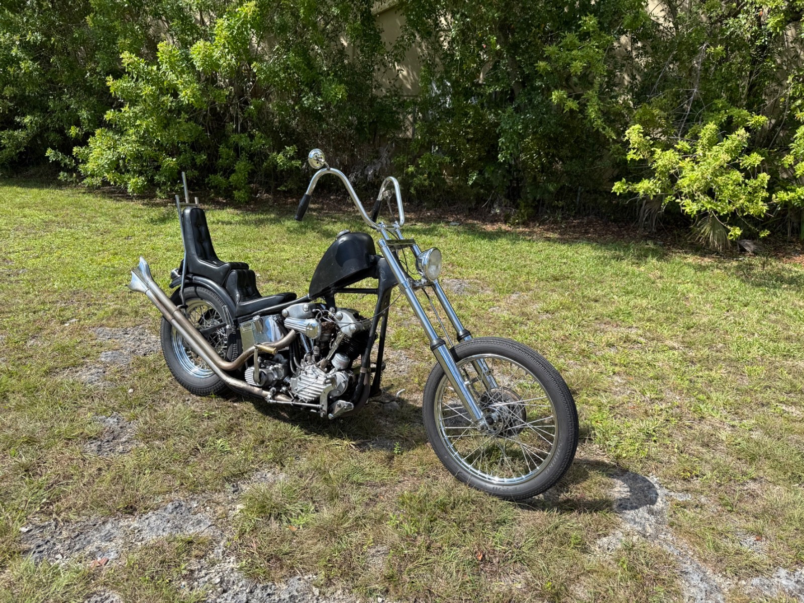 Harley-Davidson-Knucklehead-FL-1947-14