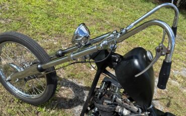Harley-Davidson-Knucklehead-FL-1947-5