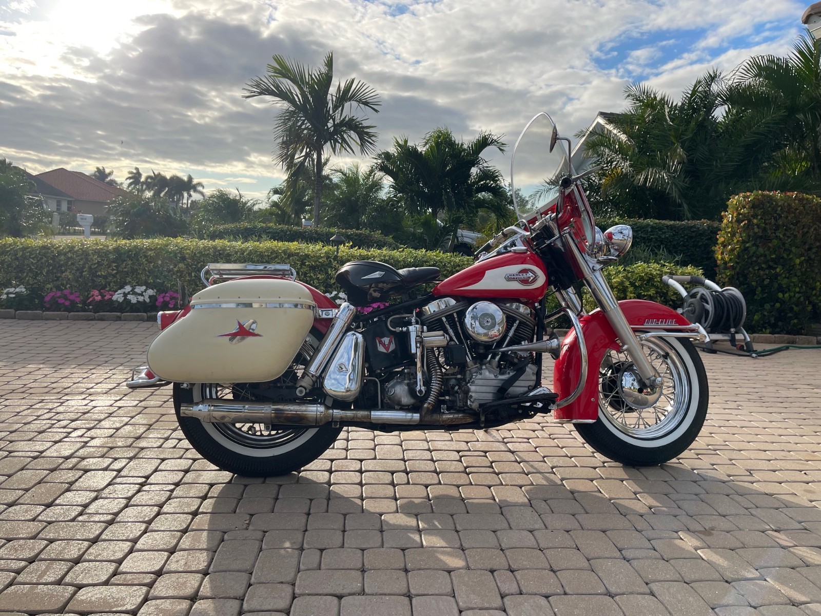 Harley-Davidson-Touring-1959-3