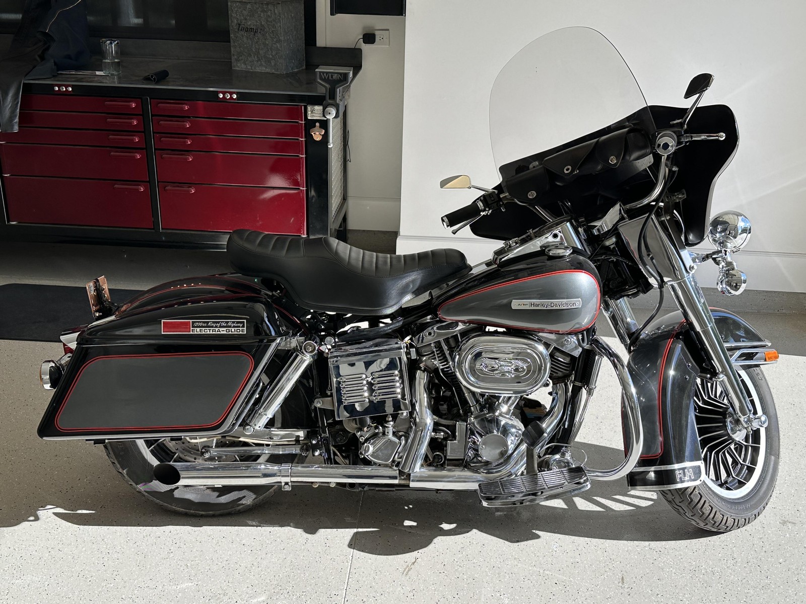 Harley-Davidson-Touring-1977-4