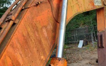 Hitachi-uh10lc-diesel-1985-orange-5