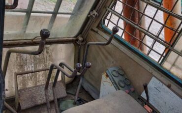 Hitachi-uh10lc-diesel-1985-orange-6