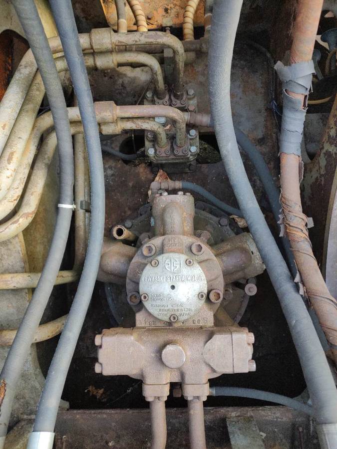Hitachi-uh10lc-diesel-1985-orange-7