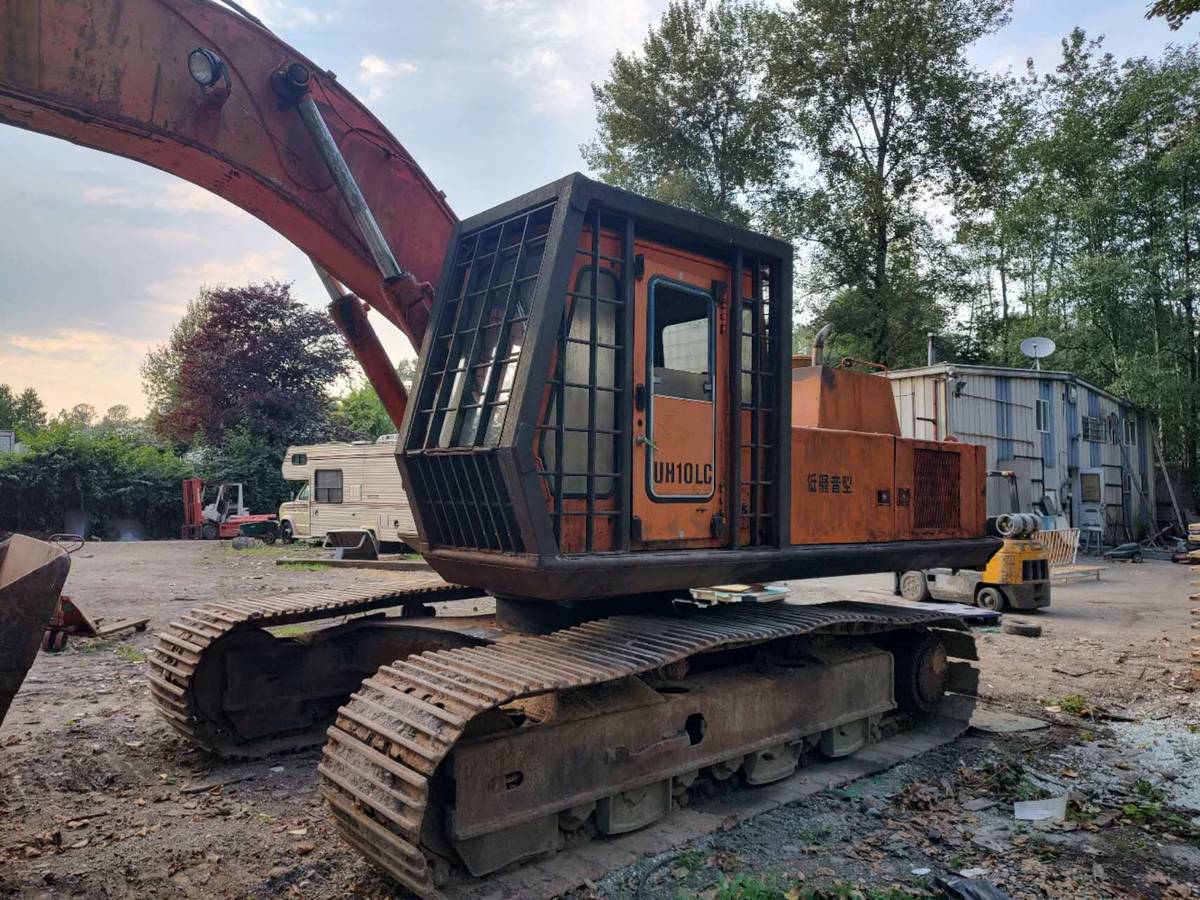 Hitachi-uh10lc-diesel-1985-orange-9