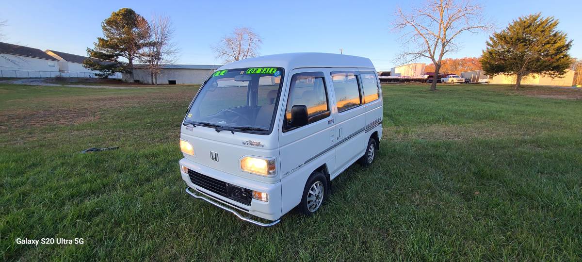 Hond-street-1992-white-25
