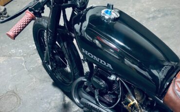 Honda-CB-1972-4