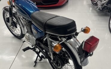 Honda-CB-1975-2