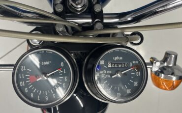Honda-CB-1975-4