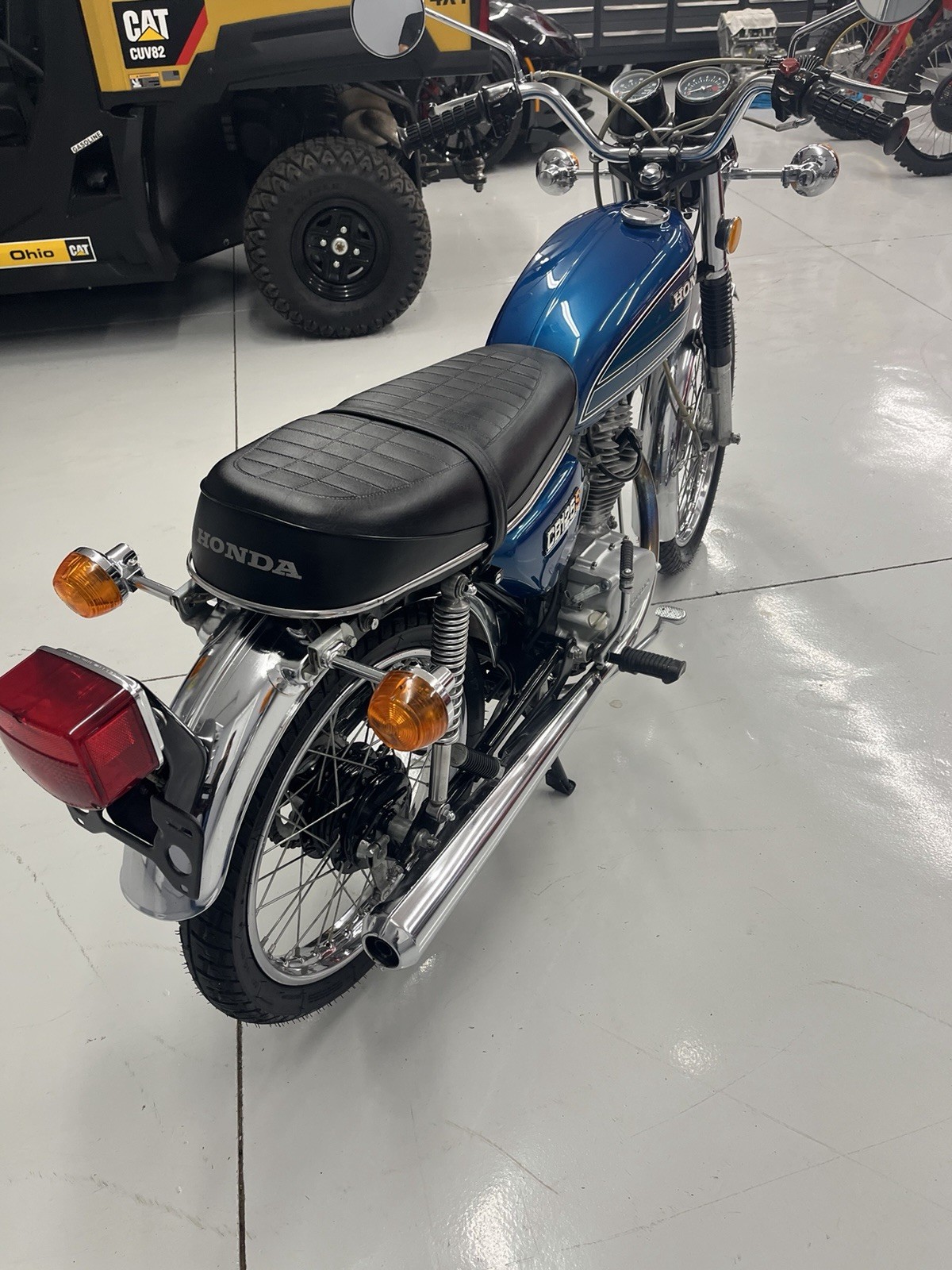 Honda-CB-1975-5