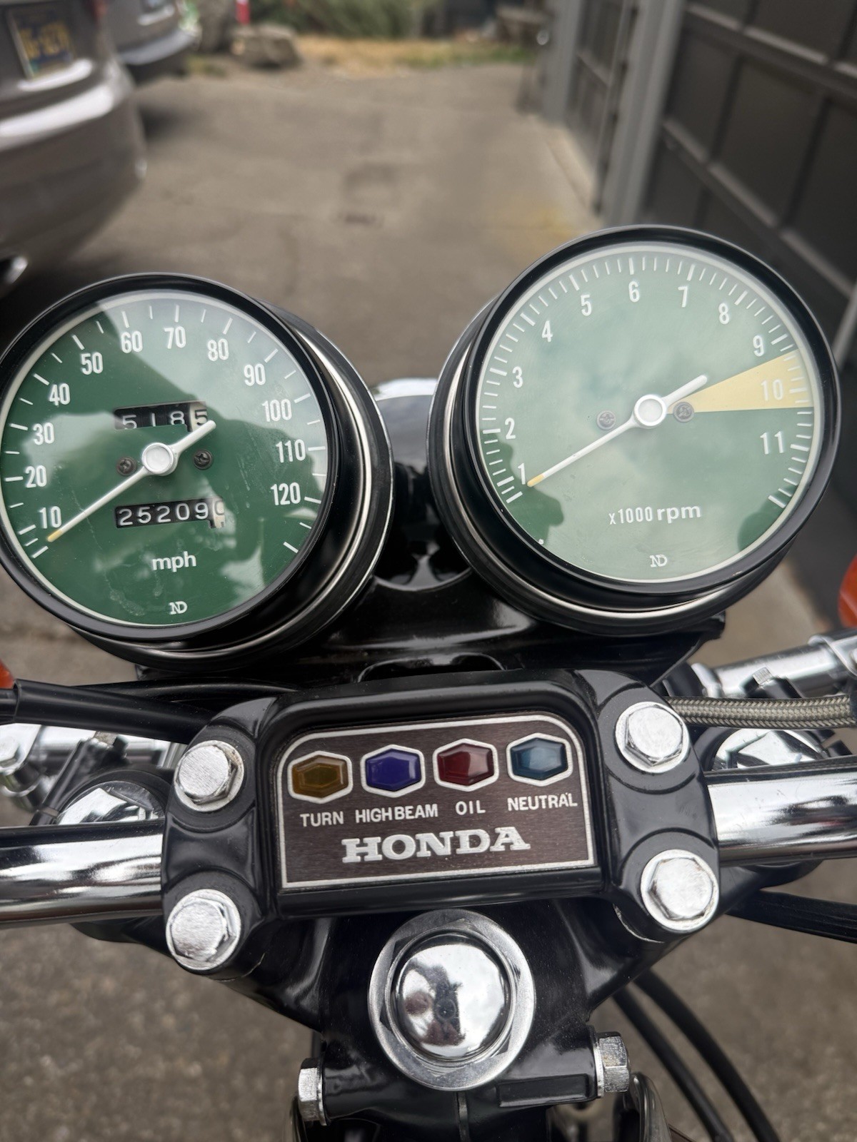 Honda-CB-1976-1