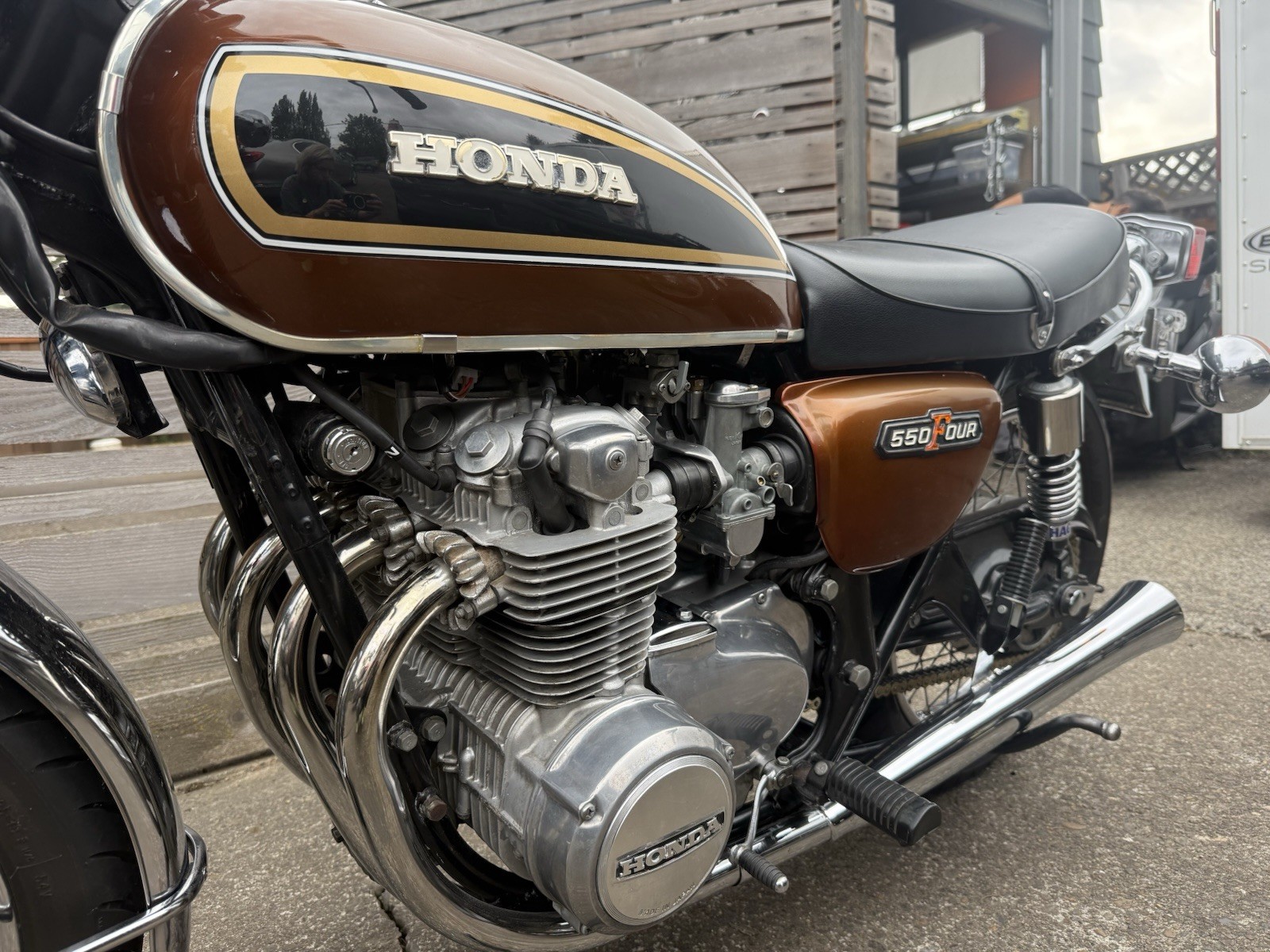 Honda-CB-1976-7