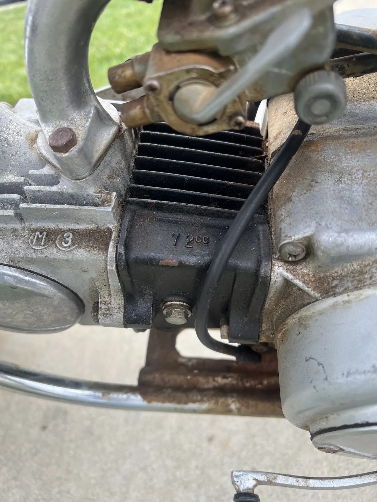 Honda-Ct70-1970-Gold-Black-Seat-10