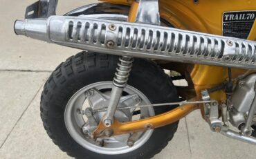 Honda-Ct70-1970-Gold-Black-Seat-12