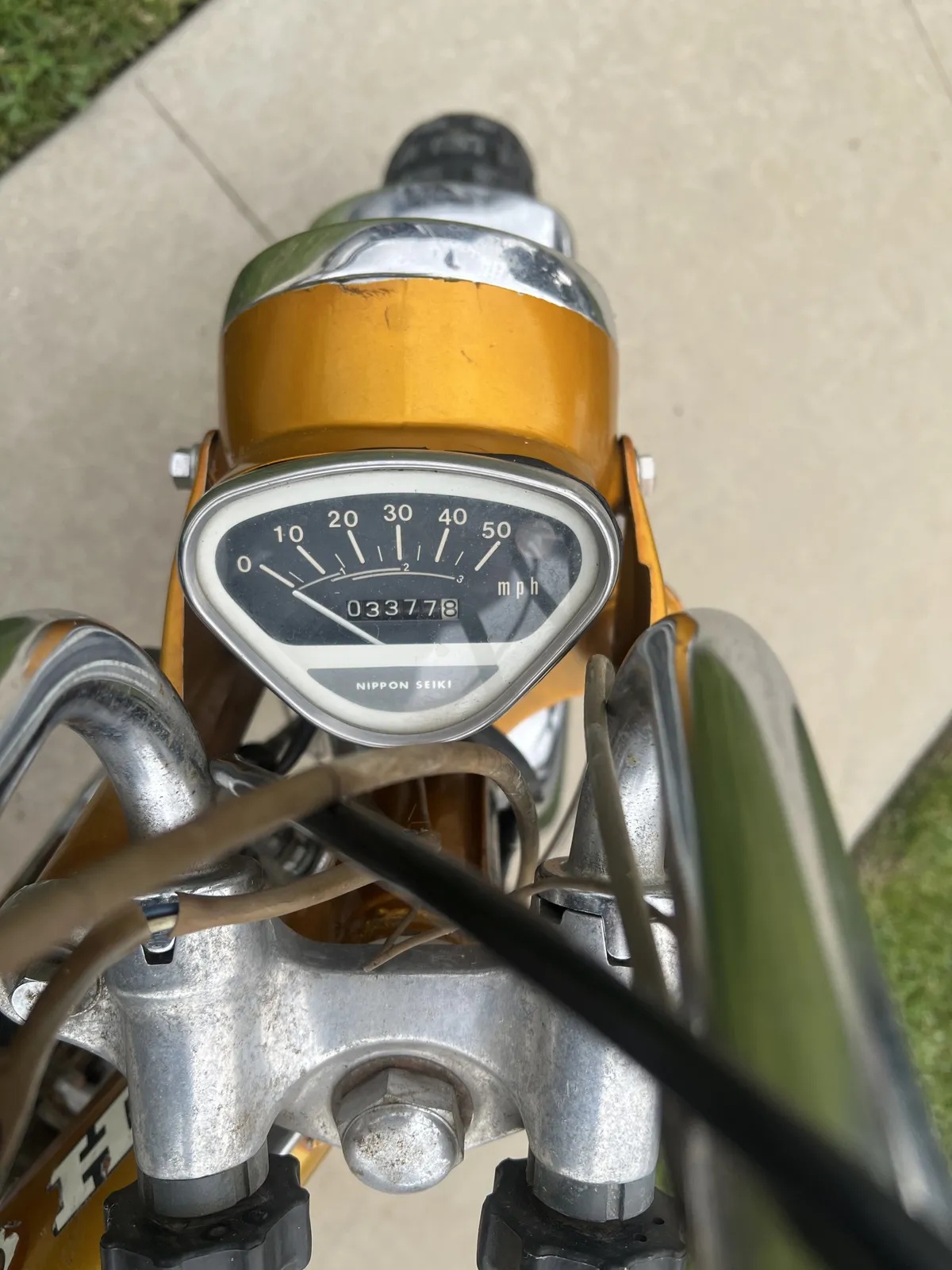 Honda-Ct70-1970-Gold-Black-Seat-5