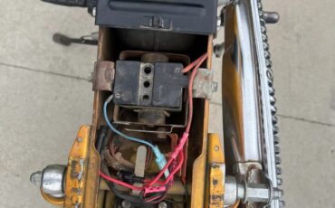 Honda-Ct70-1970-Gold-Black-Seat-8