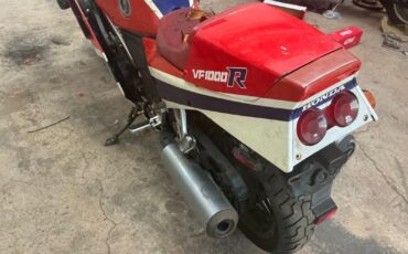 Honda-VF1000R-1985-12