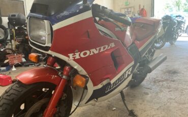 Honda-VF1000R-1985-19