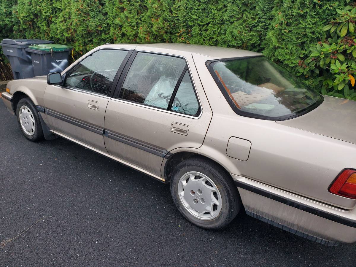 Honda-accord-1989-5