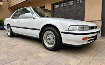 Honda-accord-1993-white