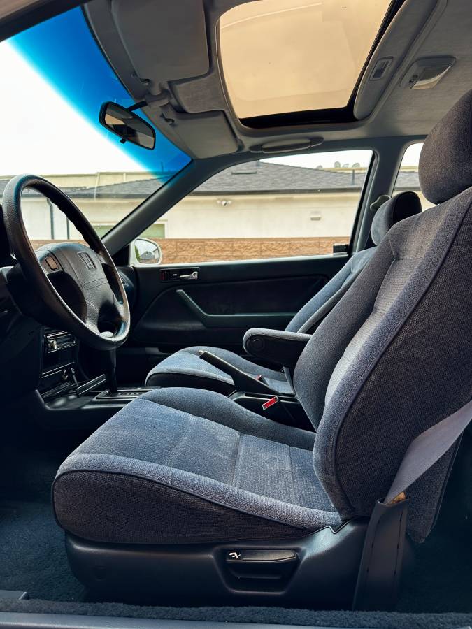 Honda-accord-1993-white-7