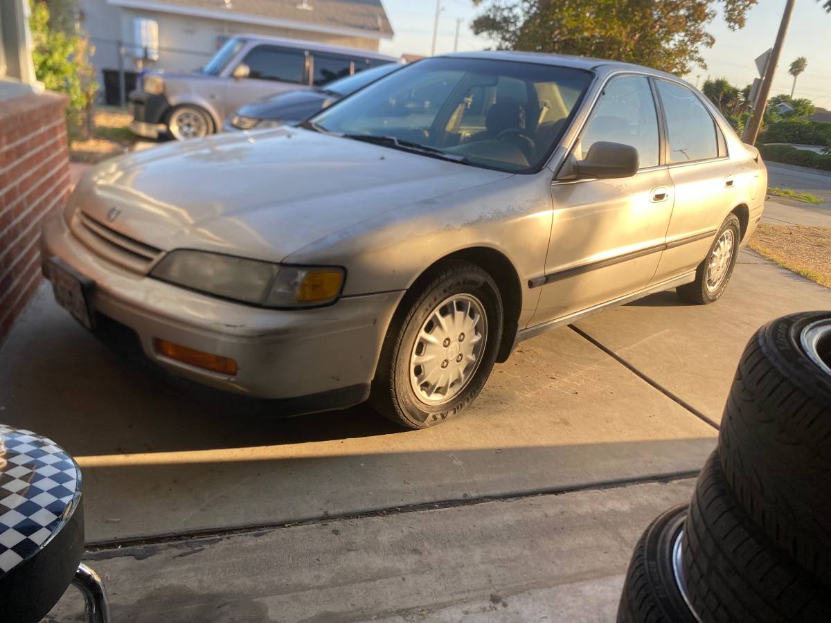 Honda-accord-1994-1