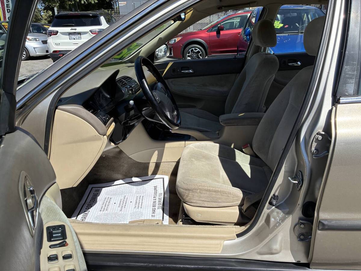 Honda-accord-1994-custom-2
