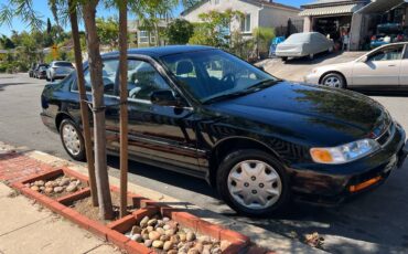 Honda-accord-1996-black