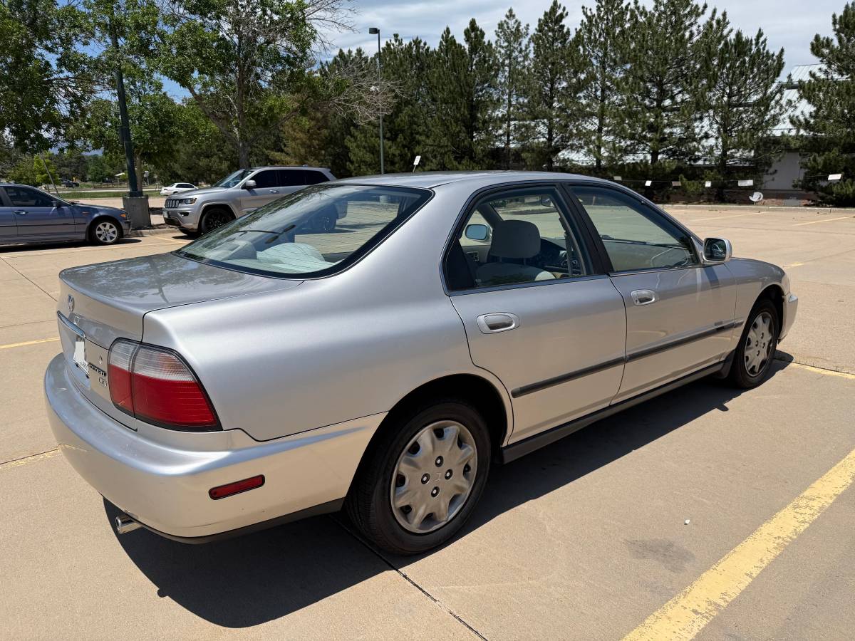 Honda-accord-1996-silver-14