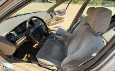 Honda-accord-1996-silver-2