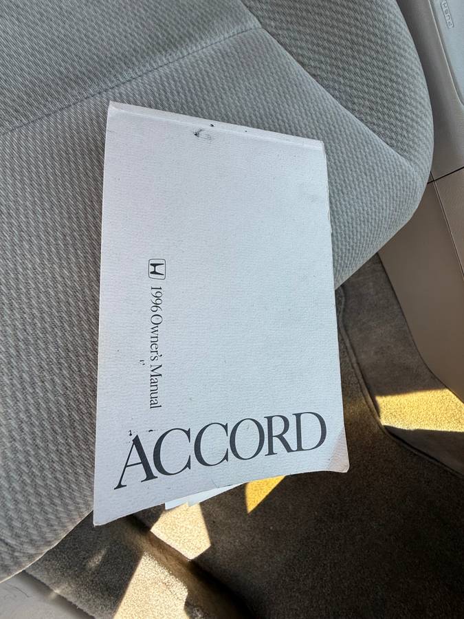 Honda-accord-1996-silver-8