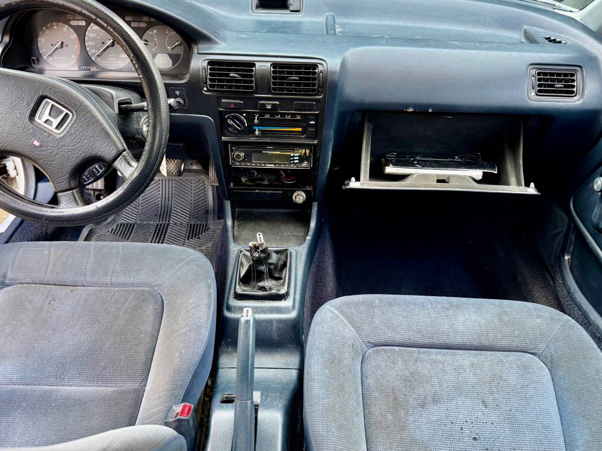 Honda-accord-4-door-sedan-1992-white-1