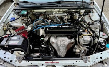 Honda-accord-4-door-sedan-1992-white-6