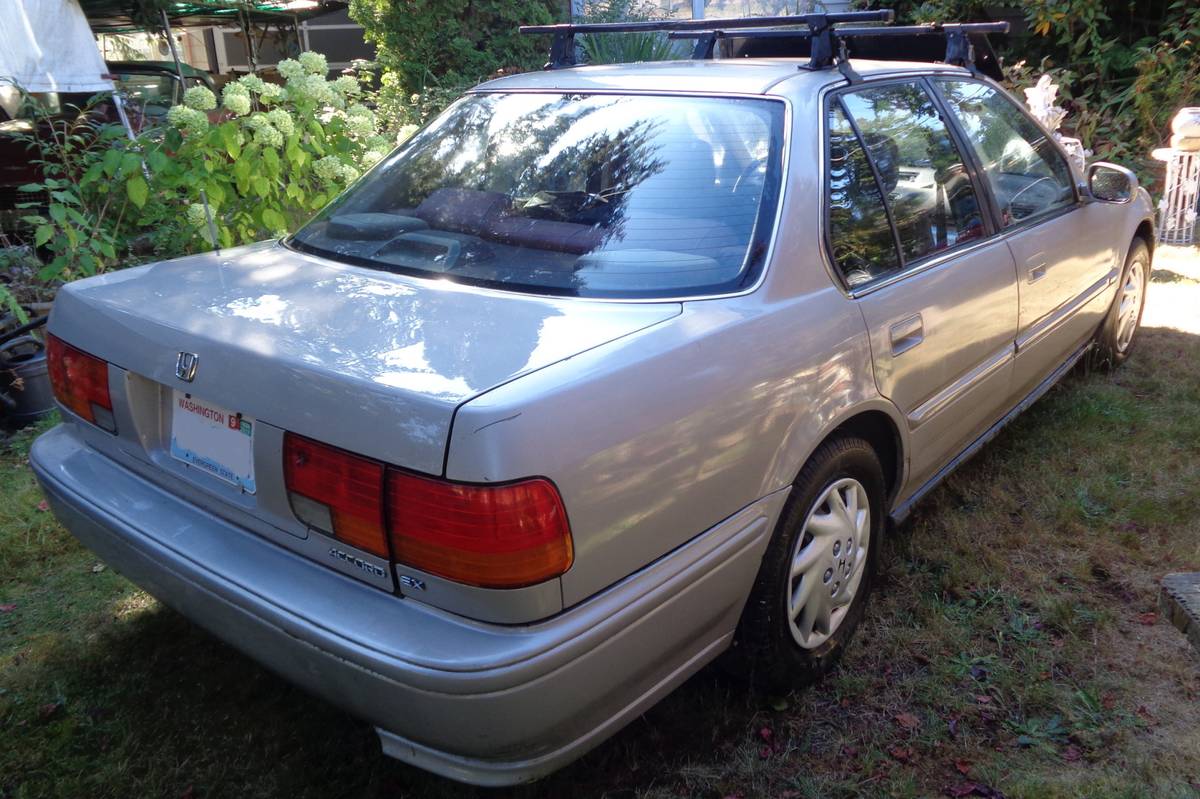 Honda-accord-ex-1992-silver