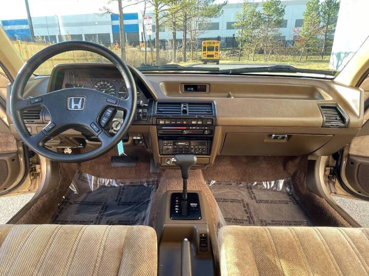 Honda-accord-lx-1989-brown-21