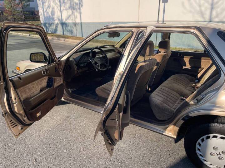 Honda-accord-lx-1989-brown-4