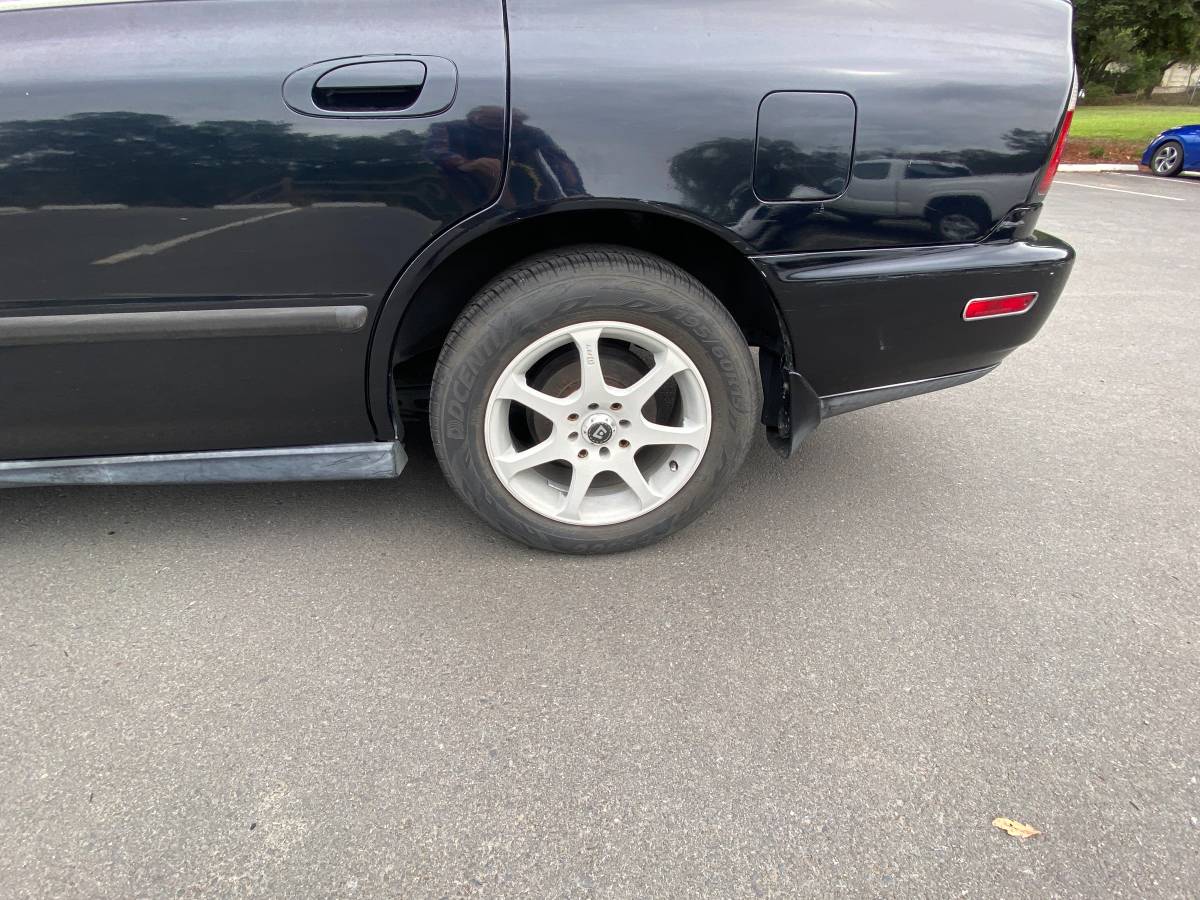 Honda-accord-lx-1996-black-15