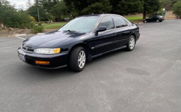 Honda-accord-lx-1996-black-3