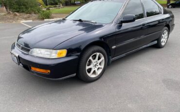 Honda-accord-lx-1996-black