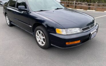Honda-accord-lx-1996-black-7