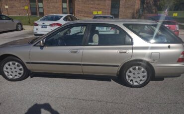 Honda-accord-lx-wagon-1994-brown-1