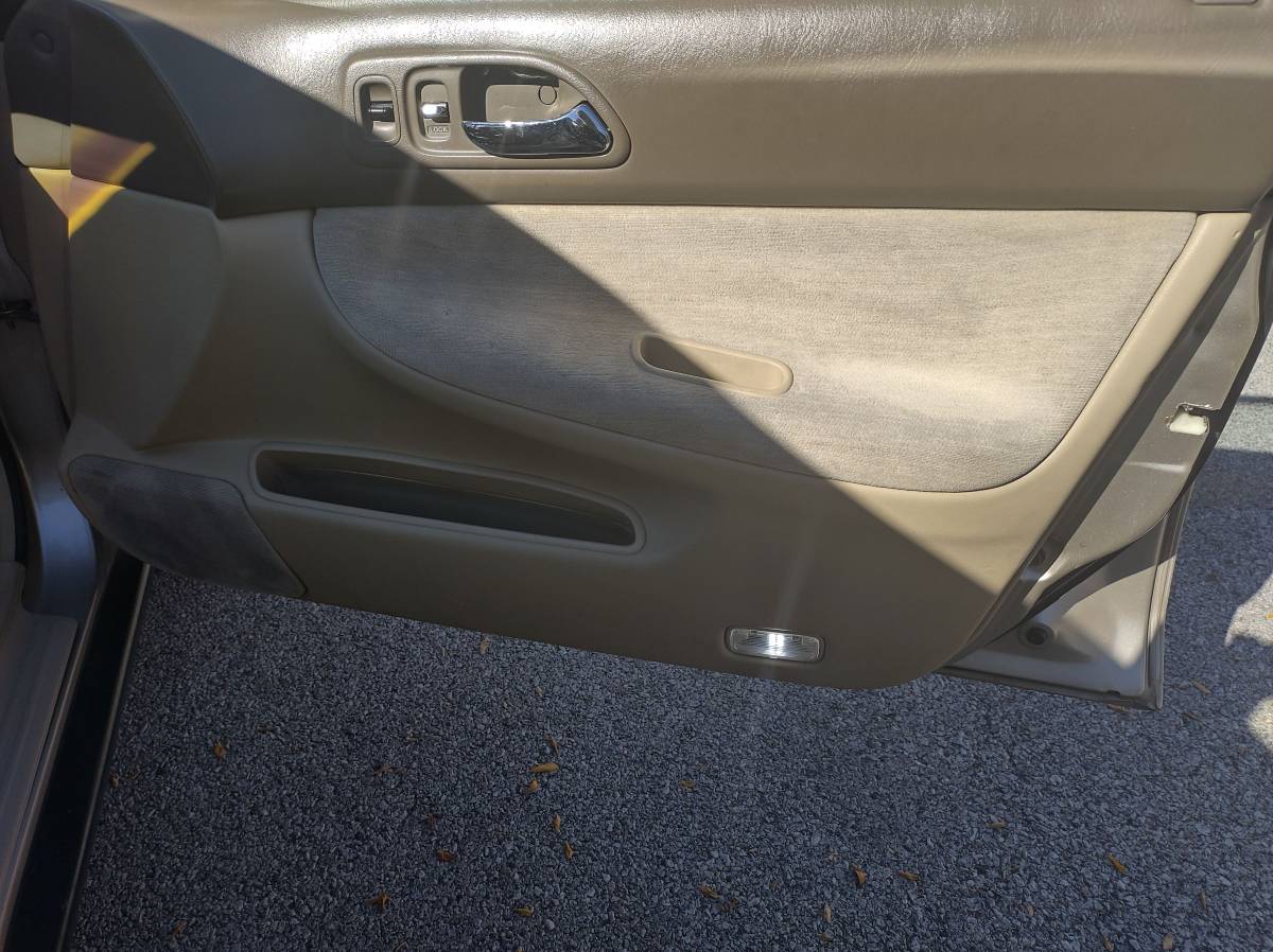 Honda-accord-lx-wagon-1994-brown-2