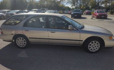 Honda-accord-lx-wagon-1994-brown