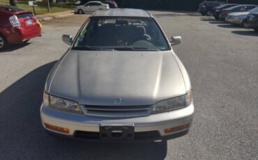 Honda-accord-lx-wagon-1994-brown-7