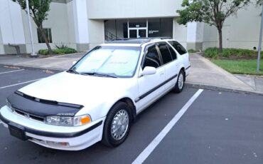 Honda-accord-wagon-1991-white-2