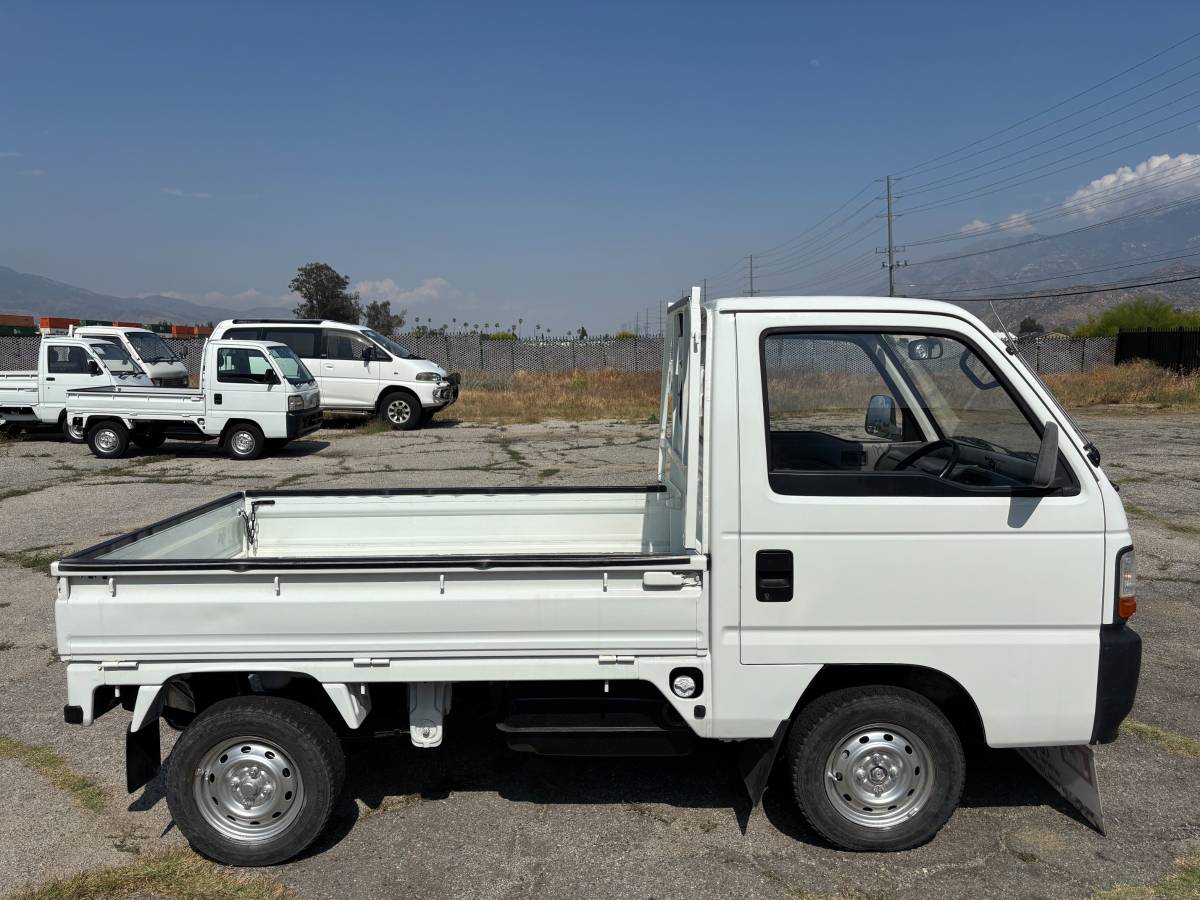 Honda-acty-1995-white-1
