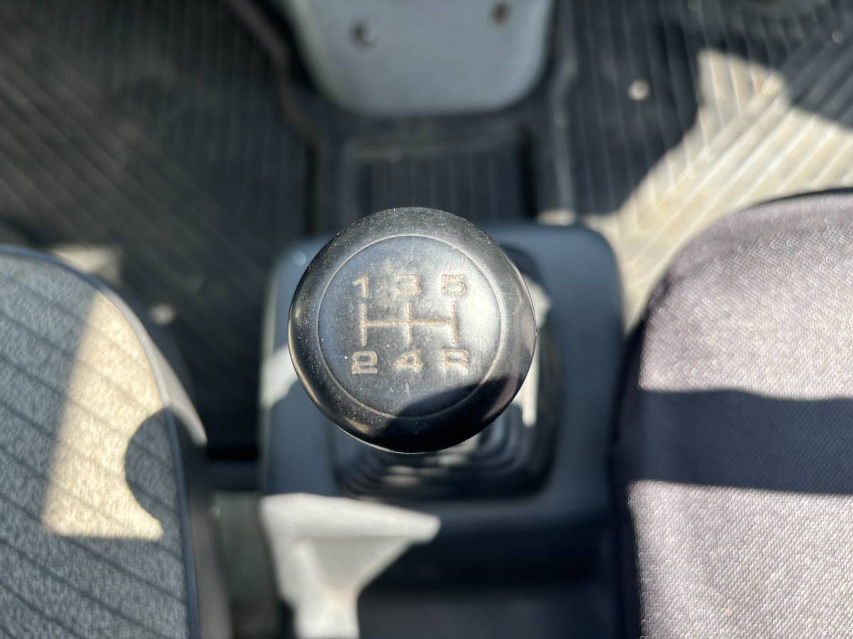 Honda-acty-1995-white-10
