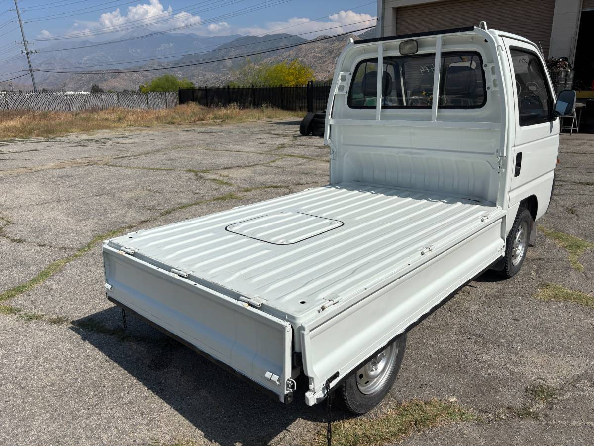 Honda-acty-1995-white-14