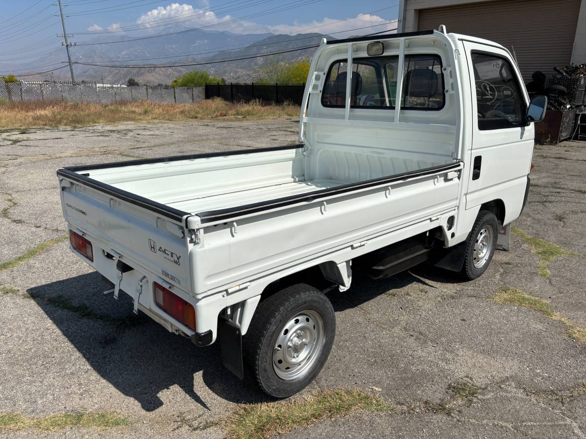 Honda-acty-1995-white-21